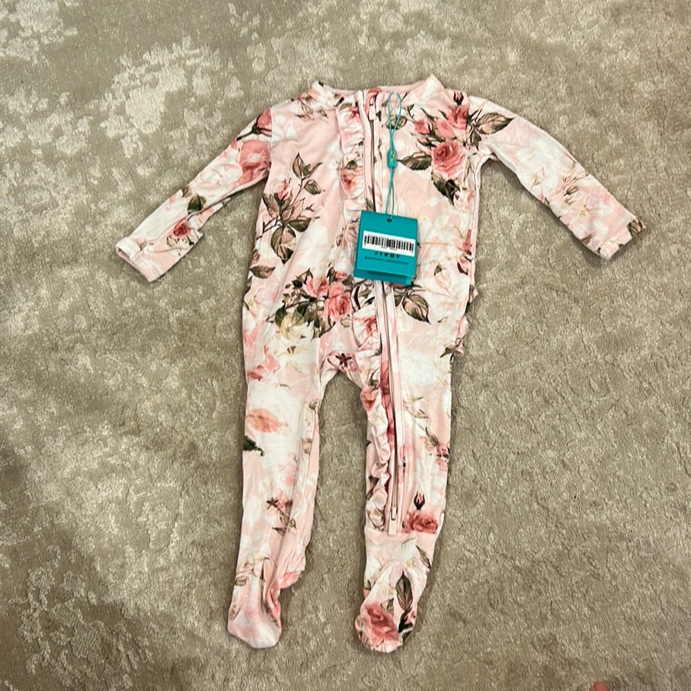 Posh Peanut Newborn Footie